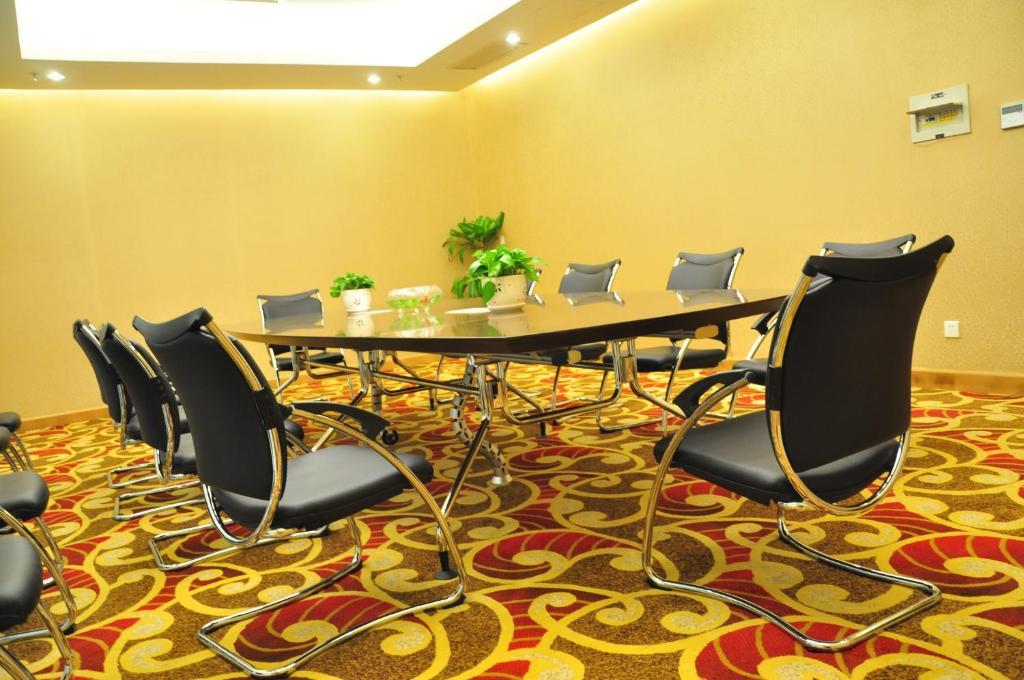 New Cozy Harbour Hotel Nanning Exterior photo